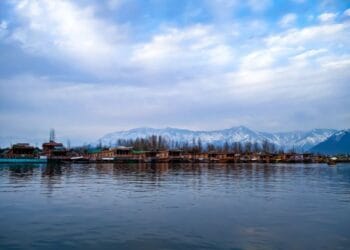 Jammu and Kashmir witnesses highest tourist footfall in 75 years!