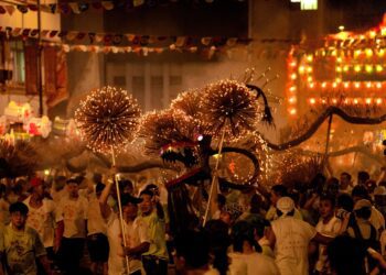 Roaring Back to Life: HK’s Legendary Tai Hang Fire Dragon Dance Returns