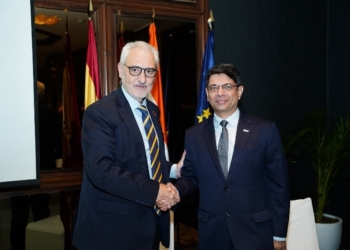 Indo Spanish Chamber of Commerce celebrating “Crossing the line of 100 Members”