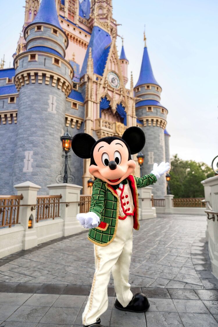 A Kissimmee Christmas: Where magic meets sunshine