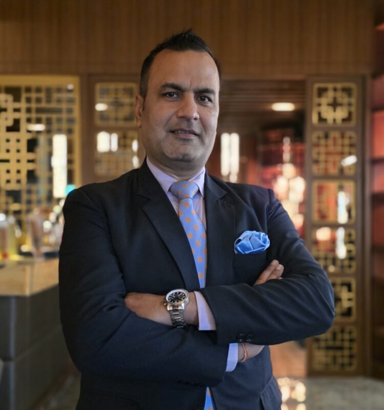 Holiday Inn New Delhi Mayur Vihar Noida appoints Dharmendra Mishra as Director of Sales