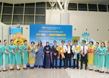 Vietnam Airlines launches nonstop Hanoi–Amsterdam service