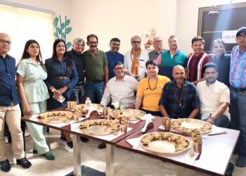IATO delegates experience Varanasi’s 1st floating hotel ‘Gangotri’