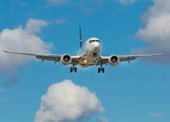 Domestic air passenger traffic fell 6.34% in August this year