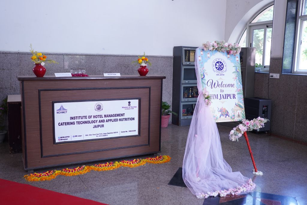 Fifty-five alumni of the Institute of Hotel Management (IHM), Jaipur, returned to their alma mater on October 1 to mark 25 years since graduating.
